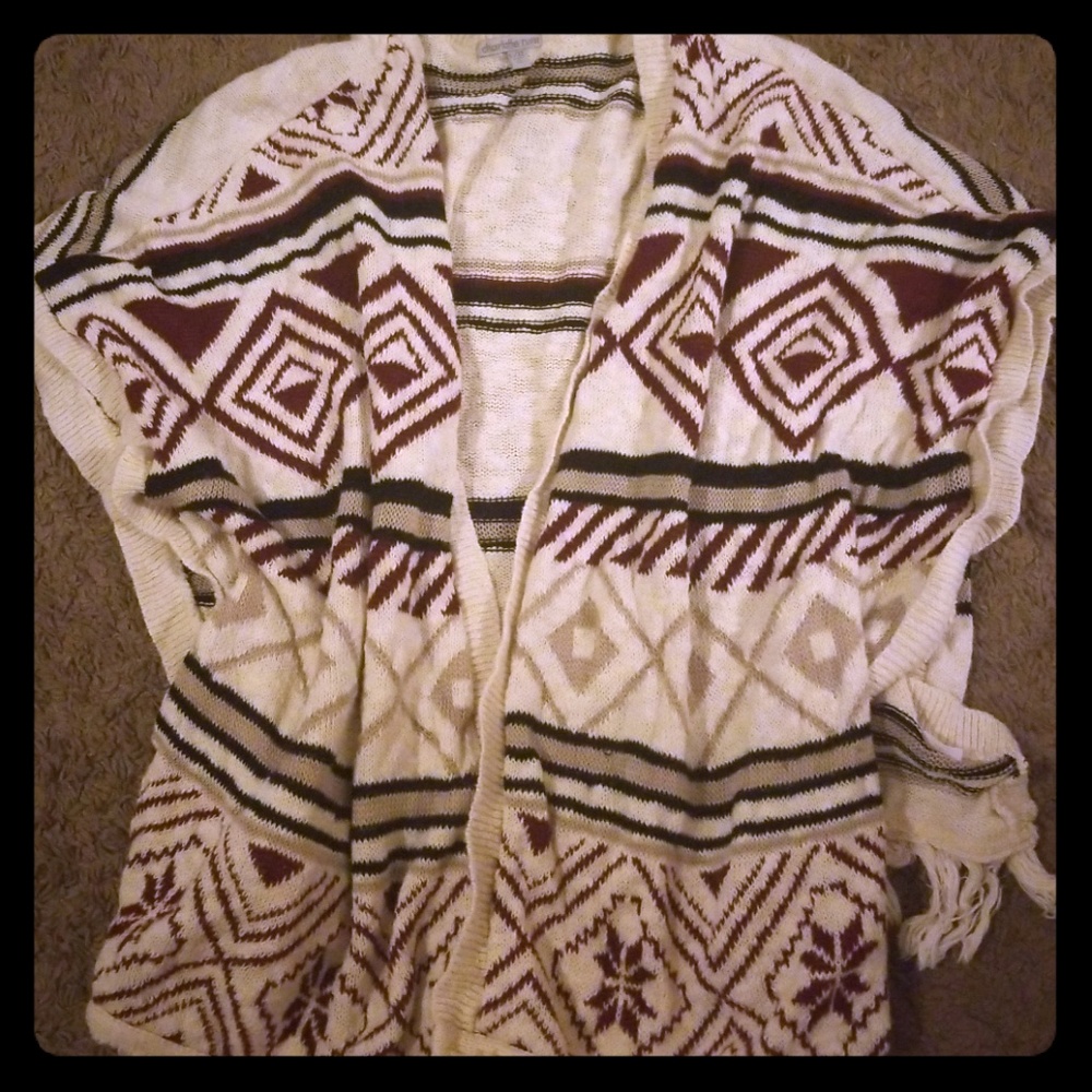 Pattern sweater poncho